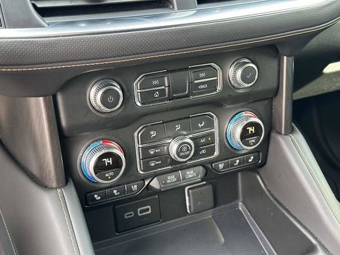 Used 2023 GMC Yukon AT4 w/ LPO, Floor Liner Package image 25