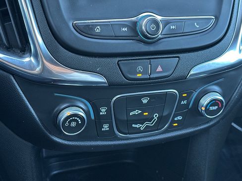 Used 2022 Chevrolet Equinox LT image 22