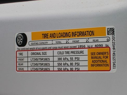 Used 2025 Chevrolet Express 3500 Extended w/ Driver Convenience Package RWD image 29