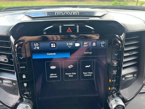 Used 2022 RAM 1500 Limited AWD/4WD image 41