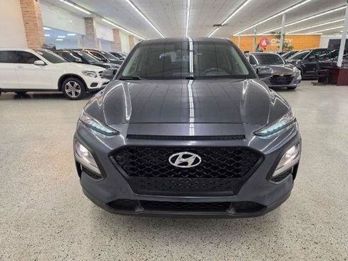 Used 2019 Hyundai Kona SE FWD image 2