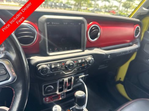 Used 2023 Jeep Wrangler Unlimited Rubicon w/ LED Lighting Group AWD/4WD image 12