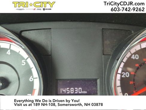 Used 2012 Dodge Grand Caravan SXT image 22