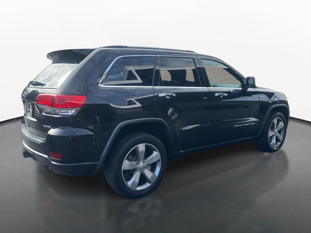 Used 2015 Jeep Grand Cherokee Limited w/ Trailer Tow Group IV AWD/4WD image 3