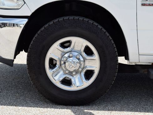 Used 2017 RAM 3500 Tradesman RWD image 25