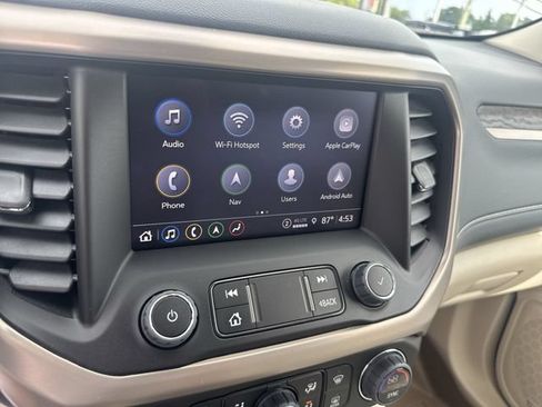 Used 2023 GMC Acadia Denali AWD/4WD image 13