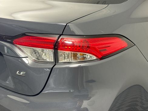 Used 2024 Toyota Corolla LE FWD image 33