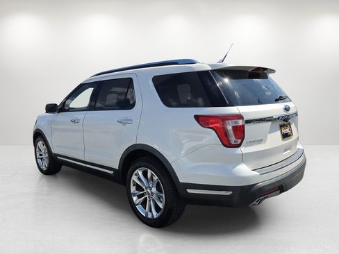 Used 2019 Ford Explorer Limited w/ Ford Safe & Smart Package FWD image 7