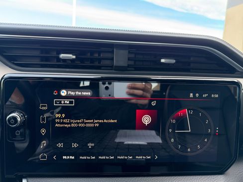 Used 2024 GMC Sierra 2500 Denali w/ Denali Reserve Package image 12