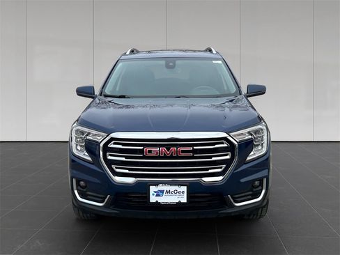 Used 2023 GMC Terrain SLT image 8