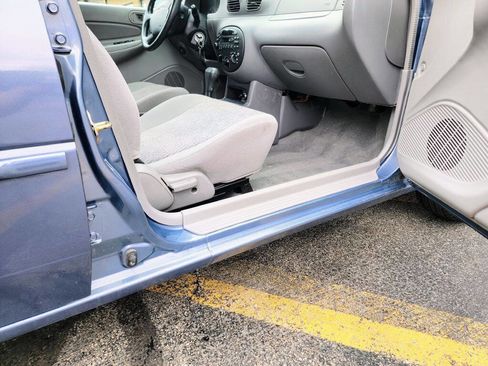 Used 1999 Ford Escort SE image 23