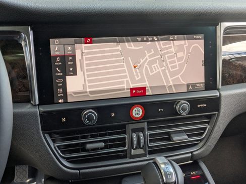 New 2026 Porsche Macan image 20