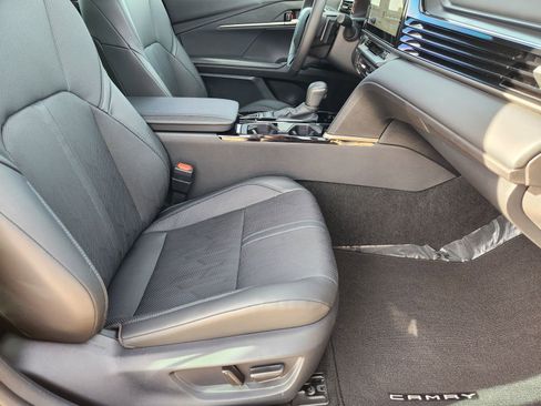 Used 2025 Toyota Camry XSE image 17
