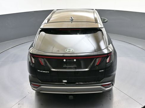 Certified 2025 Hyundai Tucson Limited AWD/4WD image 46