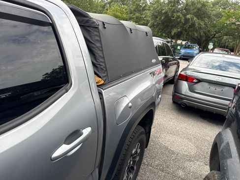 Used 2021 Toyota Tacoma TRD Off-Road AWD/4WD image 4