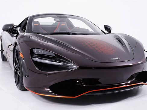 Used 2024 McLaren 750S Spider image 18