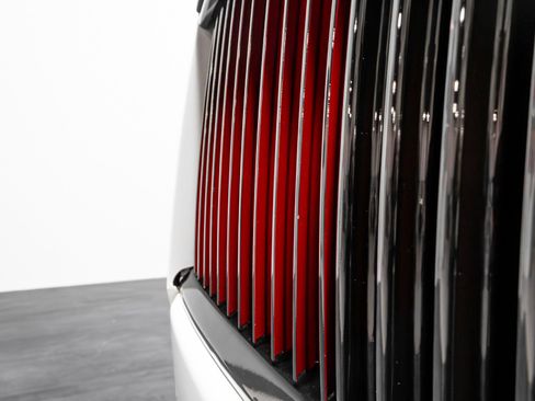 Used 2021 Rolls-Royce Cullinan Black Badge AWD/4WD image 66