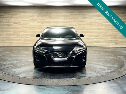 Used 2022 Nissan Maxima SR w/ Sport Mat Group FWD image 9