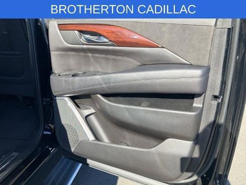 Used 2016 Cadillac Escalade ESV Premium AWD/4WD image 11