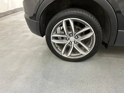 Used 2023 Cadillac XT4 Sport AWD/4WD image 28