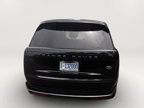 Used 2023 Land Rover Range Rover SE AWD/4WD image 8