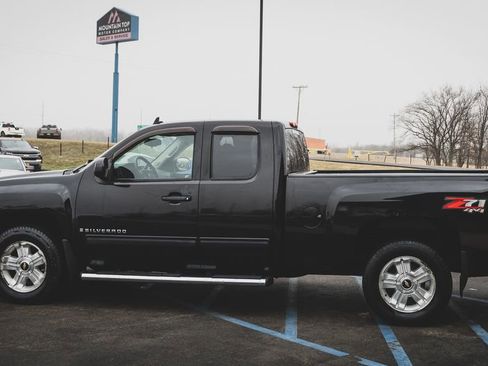 Used 2009 Chevrolet Silverado 1500 LT w/ Power Pack Plus image 3