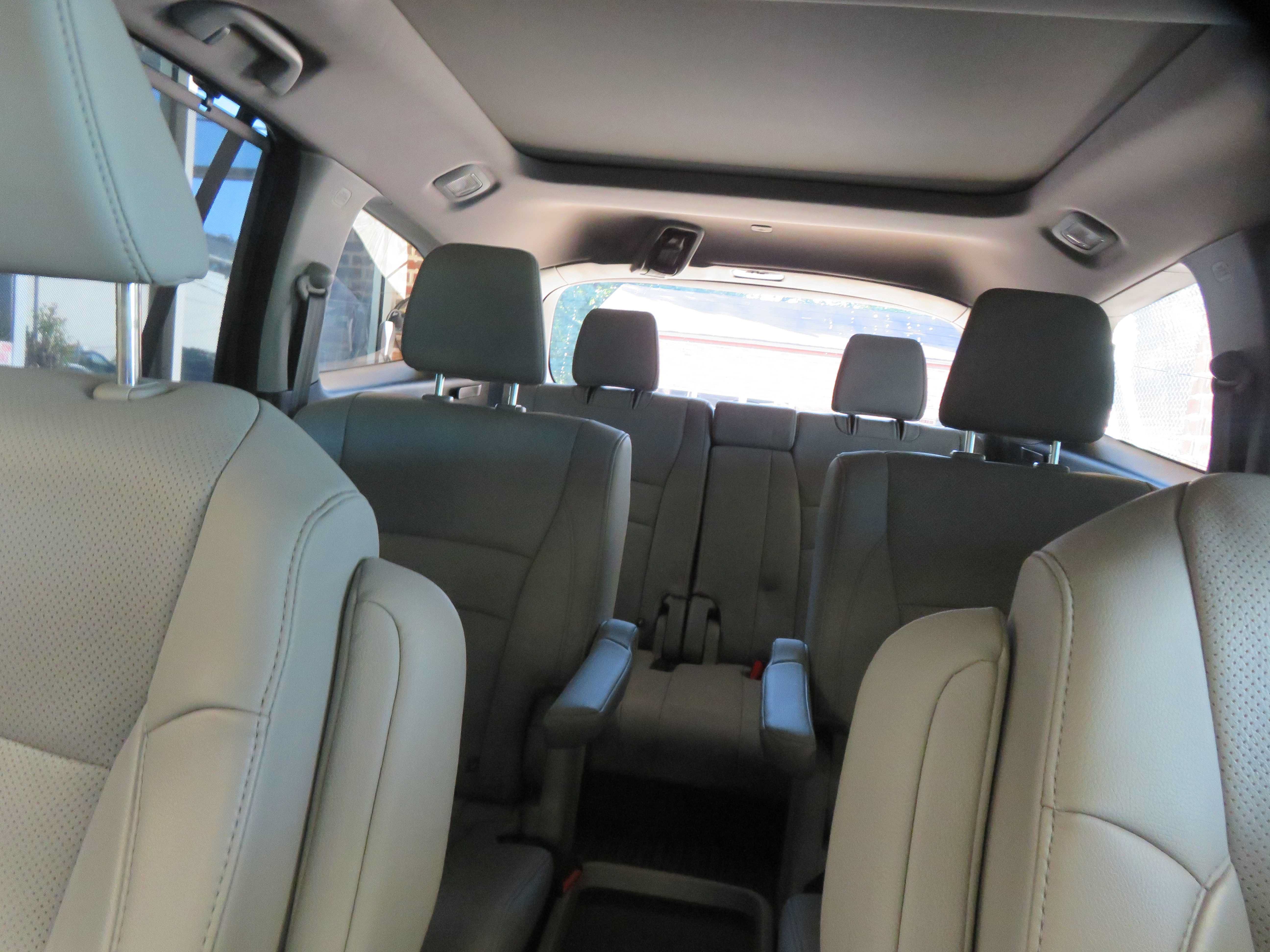 Used 2017 Honda Pilot Elite image 54