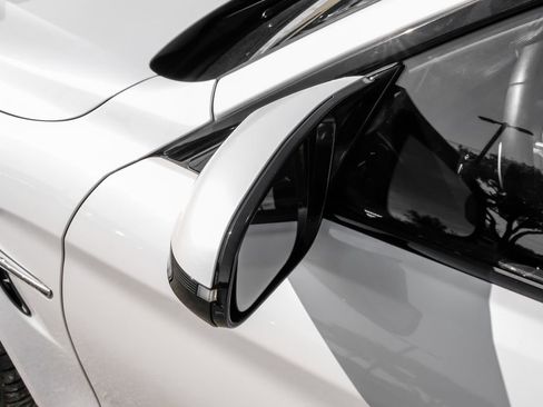 Used 2018 BMW M4 Convertible RWD image 48