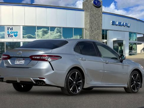 Used 2018 Toyota Camry XSE w/ Accessory Appearance Package FWD image 2