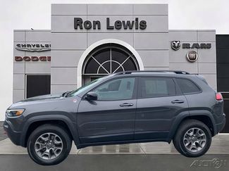 Used 2022 Jeep Cherokee Trailhawk AWD/4WD video 1