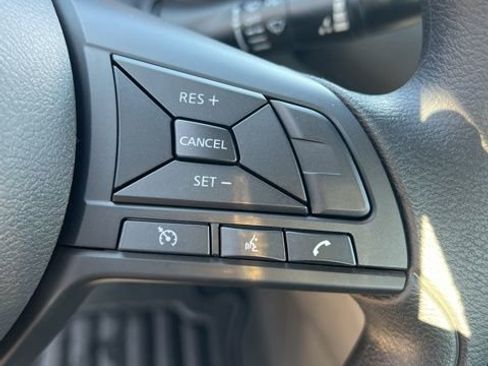 Used 2025 Nissan Sentra S image 13