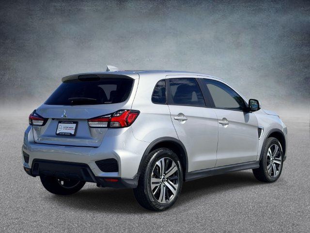 Used 2026 Mitsubishi Outlander Sport SE AWD/4WD image 2