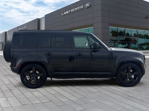 New 2026 Land Rover Defender 110 X-Dynamic SE image 6