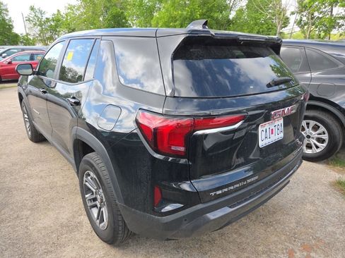 Used 2025 GMC Terrain Elevation image 8