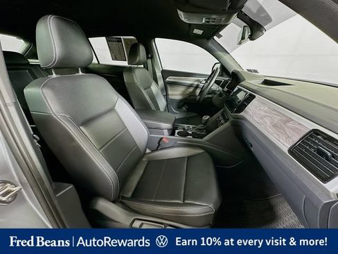Used 2023 Volkswagen Atlas Cross Sport SE w/ Black Wheel Package AWD/4WD image 33