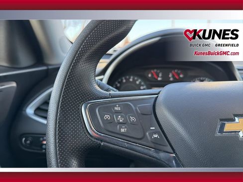 Used 2024 Chevrolet Malibu LT image 18