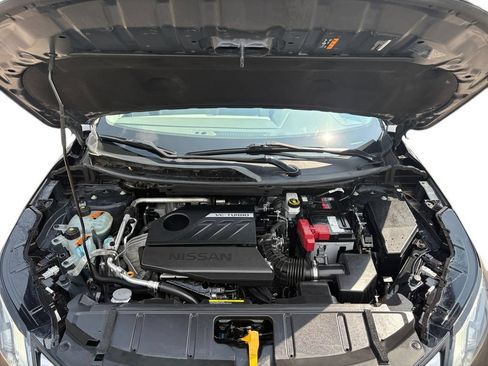 Used 2024 Nissan Rogue SV FWD image 18