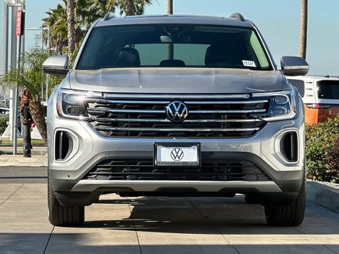 New 2026 Volkswagen Atlas SE FWD image 3