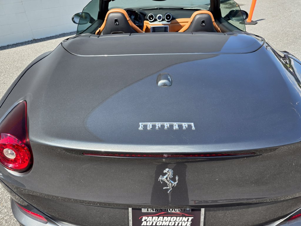 Used 2015 Ferrari California T RWD image 20