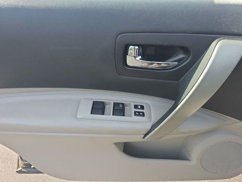 Used 2013 Nissan Rogue SL FWD image 18