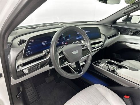 Used 2024 Cadillac Lyriq Luxury image 19