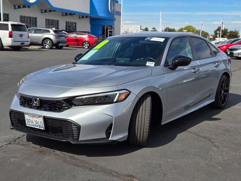 Used 2025 Honda Civic Sport image 8
