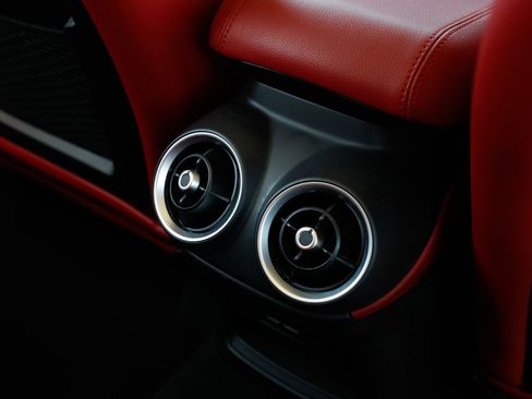 Used 2018 Alfa Romeo Stelvio AWD image 46