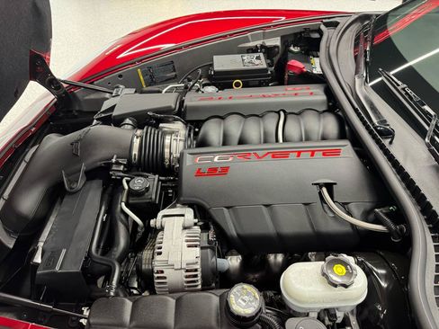 Used 2009 Chevrolet Corvette Coupe w/ Preferred Equipment Group RWD image 32