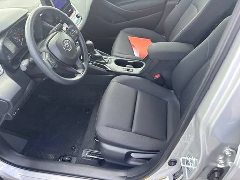 Used 2024 Toyota Corolla LE FWD image 5