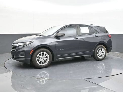Used 2022 Chevrolet Equinox LS w/ Driver Confidence II Package FWD image 7