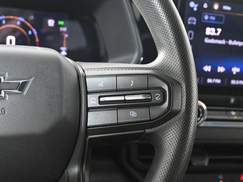 Used 2023 Chevrolet Colorado Trail Boss w/ Technology Package AWD/4WD image 36
