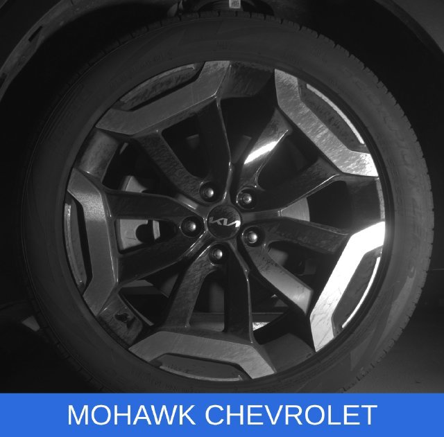 Used 2024 Kia Telluride EX w/ EX Captain's Chair Package FWD image 23