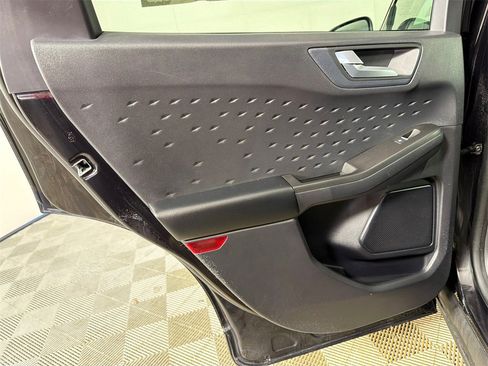 Used 2020 Ford Escape SEL image 22