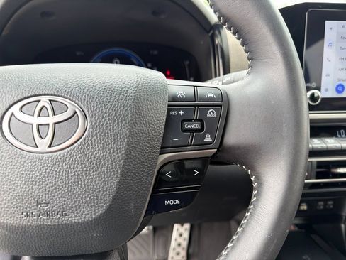 Certified 2025 Toyota Camry SE w/ Convenience Package FWD image 17